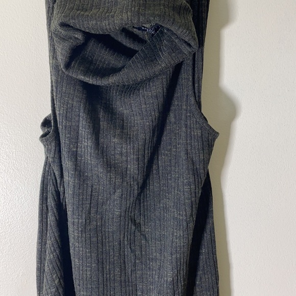 Sweater dress - Picture 2 of 3